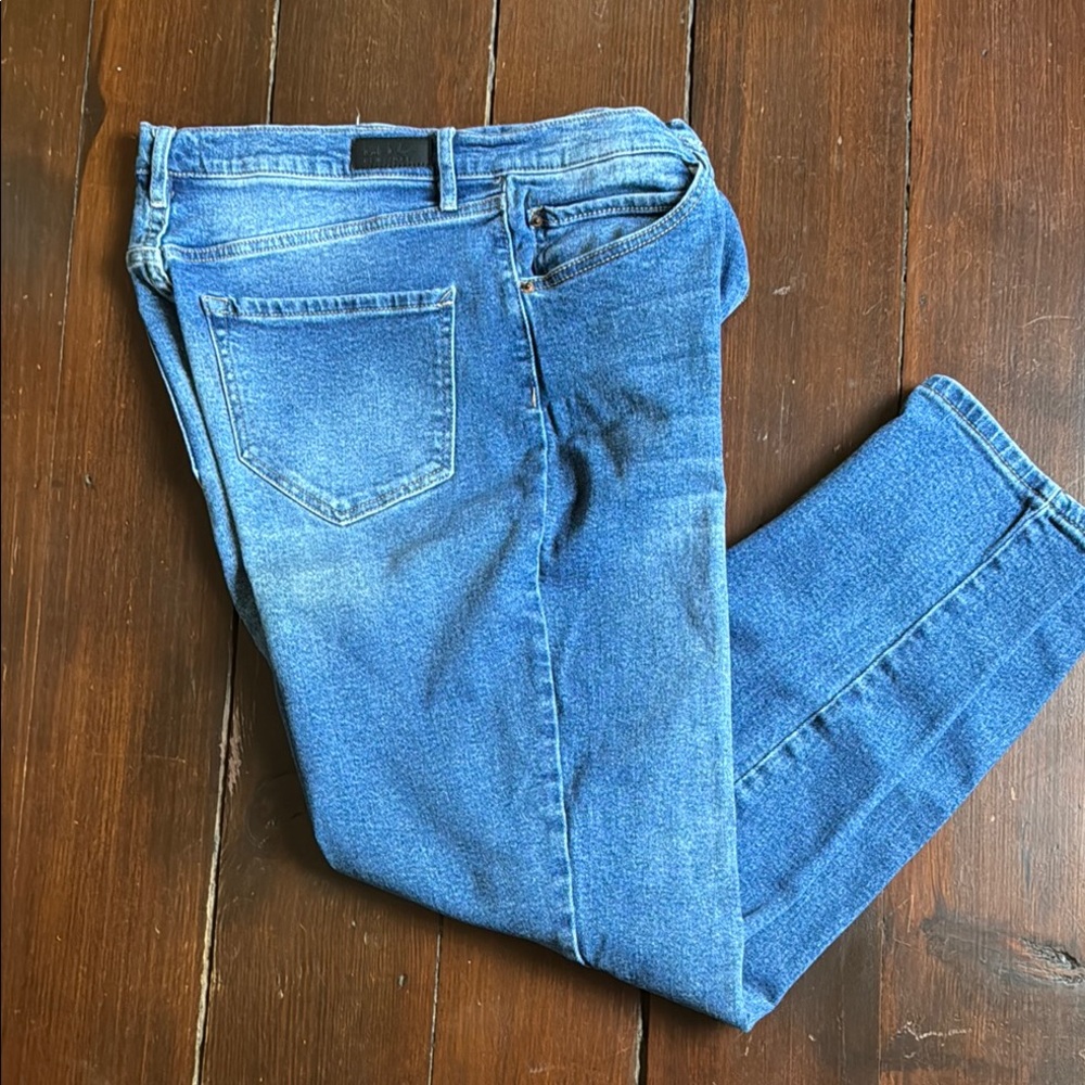 Nomad Blue Boyfriend Jeans with Casual Appeal